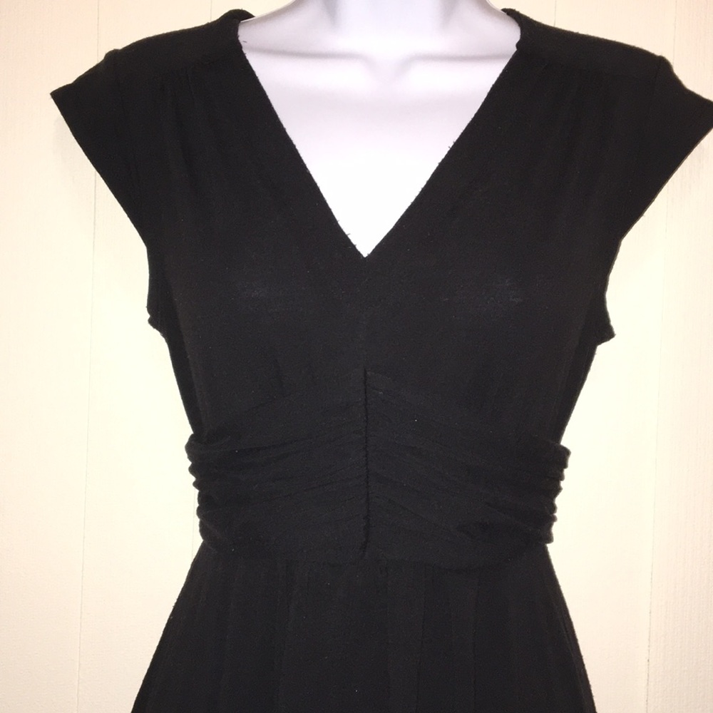 V-Neck Black Mossimo Cap Sleeve Empire Waist Dress - Picture 2 of 5